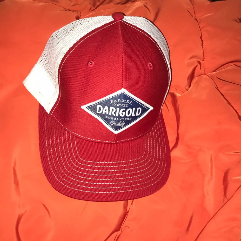 Trucker DARIGOLD Hat!